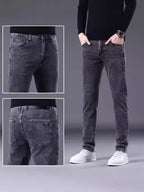 Men's jeans with fleece lining and thickened fabric